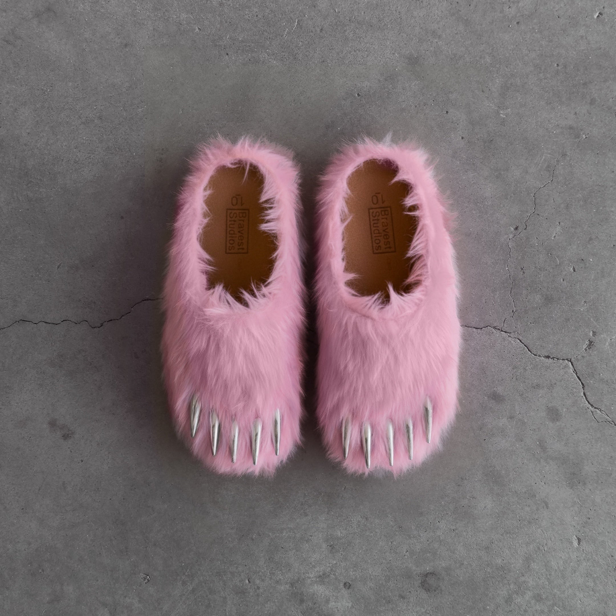 bravest studios ファーサンダル SOLD OUT] Pink Bear Claw Mules – Bravest Studios