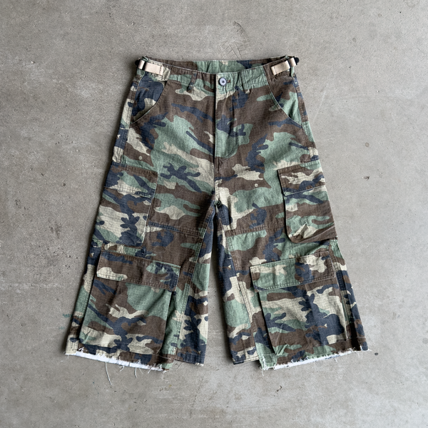 Green Camo Baggy Cargo Shorts – Bravest Studios